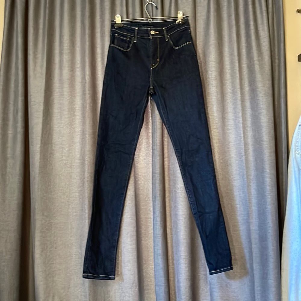 Levi’s High Rise Skinny Jean